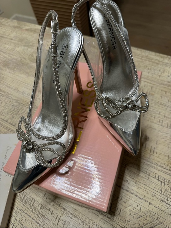 Shoes - Silver Pointed Toe Slingback Heels with Rhinestone Bow